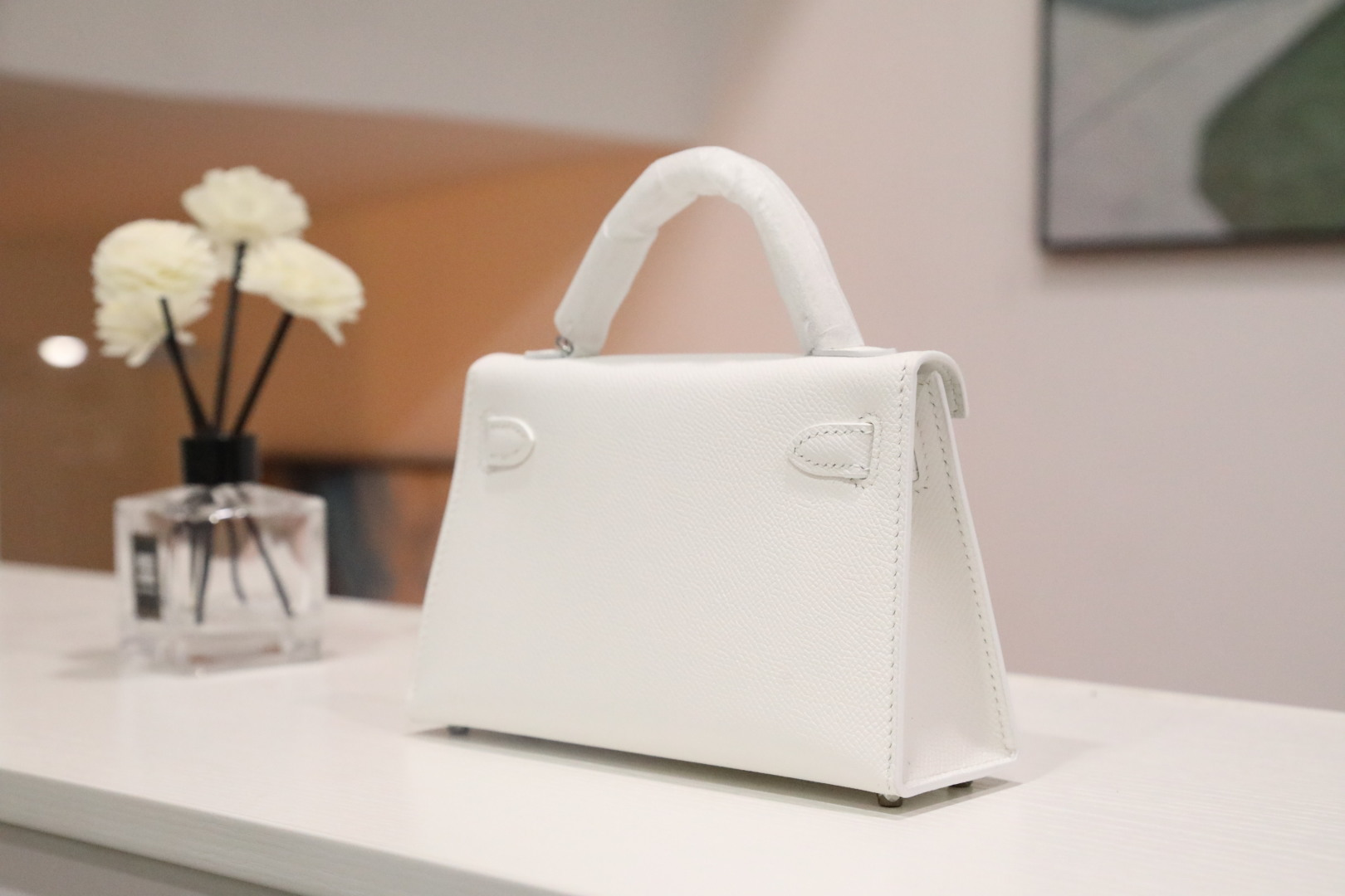 🐎新品
kelly 2代mini手绘款绘奥维那酒庄【纯白色】ep手掌纹银扣，高端定制系列，手绘涂鸦，欧美时尚，手缝蜡线，全钢五金，私人订制