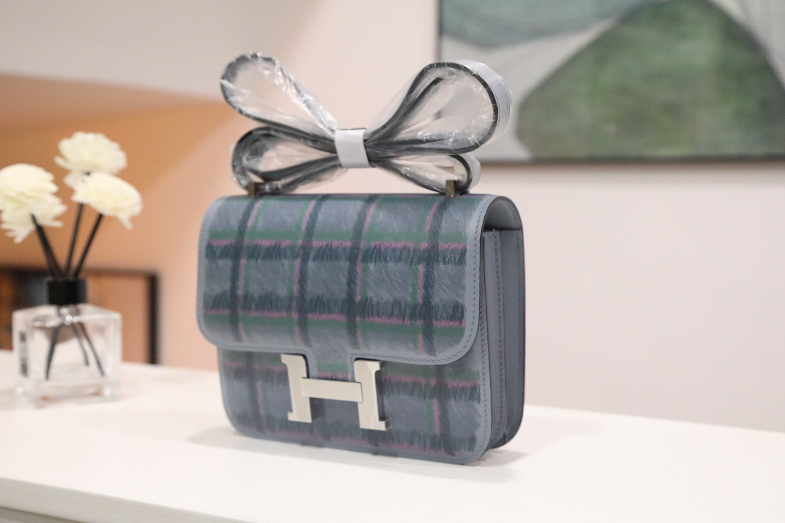 🐎新品
空姐康康款18/24cm限定蓝盒子，粉绿格子条纹彩印设计，【奶昔白】【蓝色】swift头层牛皮细腻柔软，高级感优雅，欧美时尚，手缝蜡线，全钢五金，私人订制