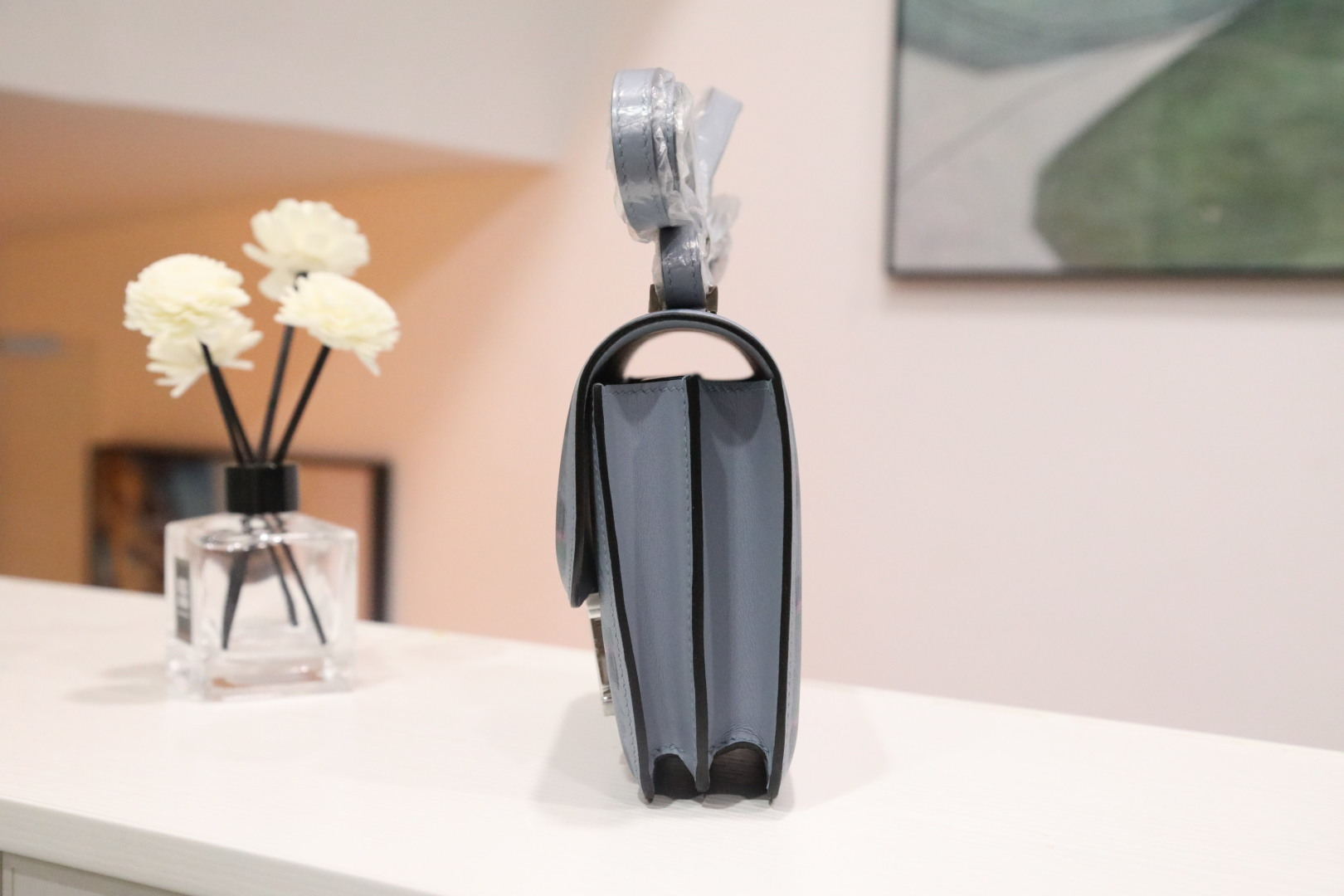 🐎新品
空姐康康款18/24cm限定蓝盒子，粉绿格子条纹彩印设计，【奶昔白】【蓝色】swift头层牛皮细腻柔软，高级感优雅，欧美时尚，手缝蜡线，全钢五金，私人订制