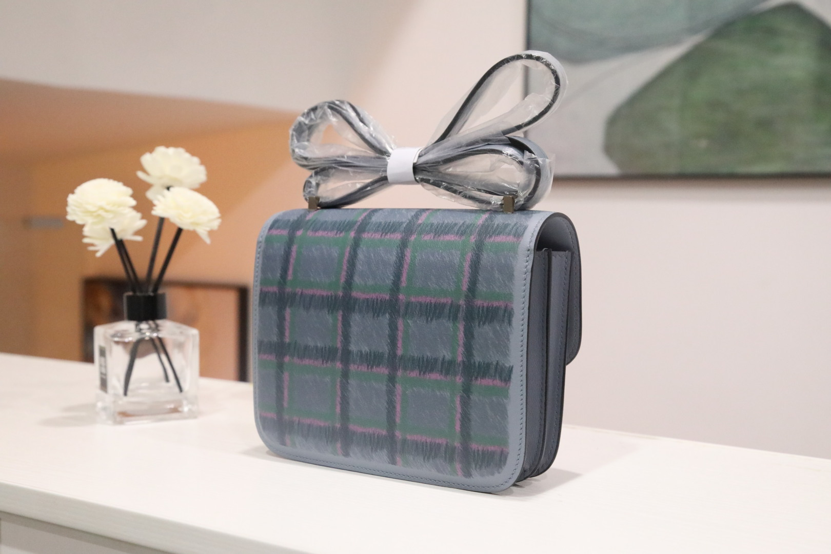 🐎新品
空姐康康款18/24cm限定蓝盒子，粉绿格子条纹彩印设计，【奶昔白】【蓝色】swift头层牛皮细腻柔软，高级感优雅，欧美时尚，手缝蜡线，全钢五金，私人订制