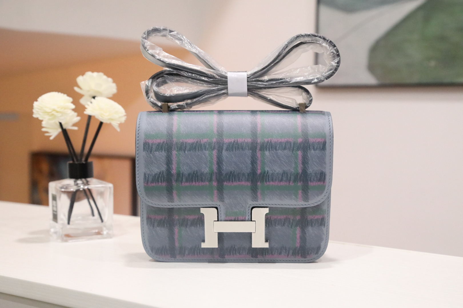 🐎新品
空姐康康款18/24cm限定蓝盒子，粉绿格子条纹彩印设计，【奶昔白】【蓝色】swift头层牛皮细腻柔软，高级感优雅，欧美时尚，手缝蜡线，全钢五金，私人订制