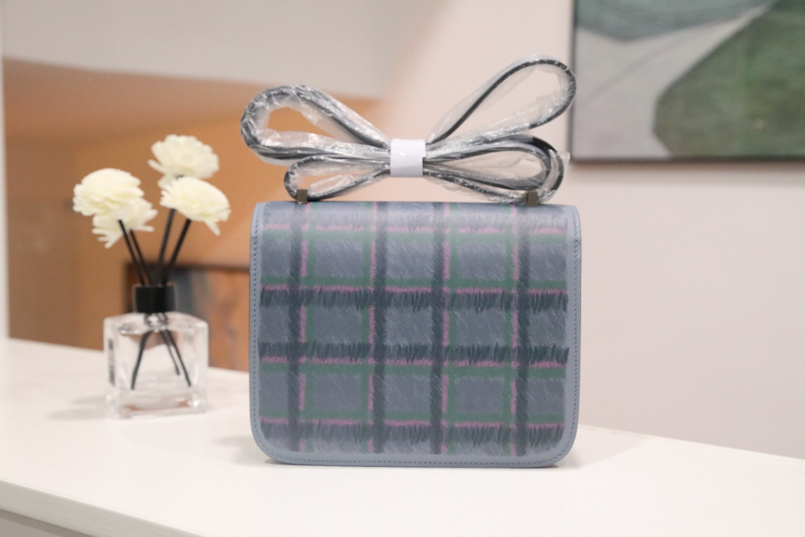 🐎新品
空姐康康款18/24cm限定蓝盒子，粉绿格子条纹彩印设计，【奶昔白】【蓝色】swift头层牛皮细腻柔软，高级感优雅，欧美时尚，手缝蜡线，全钢五金，私人订制