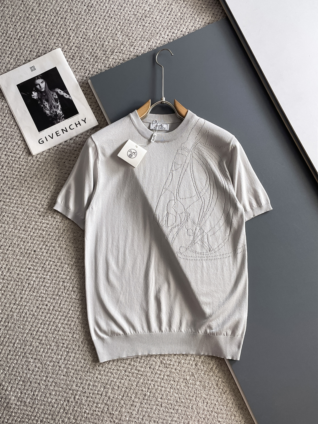 Hermès Men's Short Sleeve Round Neck Knit T-Shirt - Elegant & Comfortable 2 cmp i1748622672454 8857 0 0