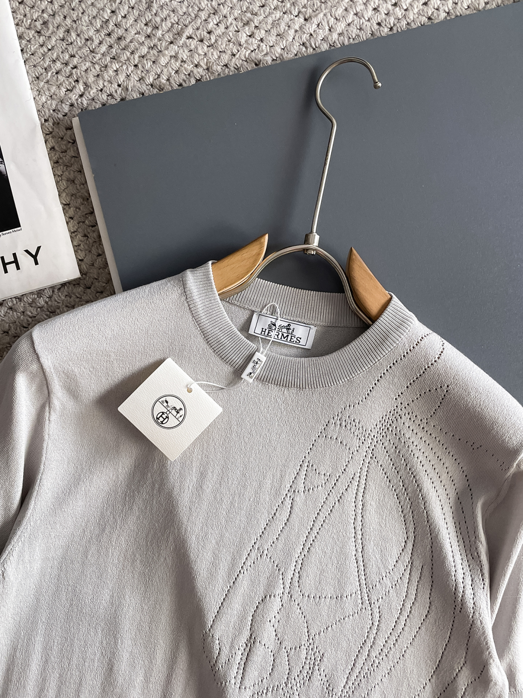 Hermès Men's Short Sleeve Round Neck Knit T-Shirt - Elegant & Comfortable 3 cmp i1748622672456 4153 0 1