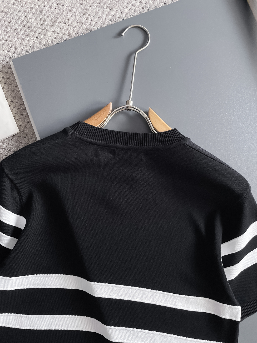 Prada Men's Striped Knit T-Shirt - Short Sleeve, Round Neck, Casual Fashion 9 cmp i1748623321114 8745 0 7