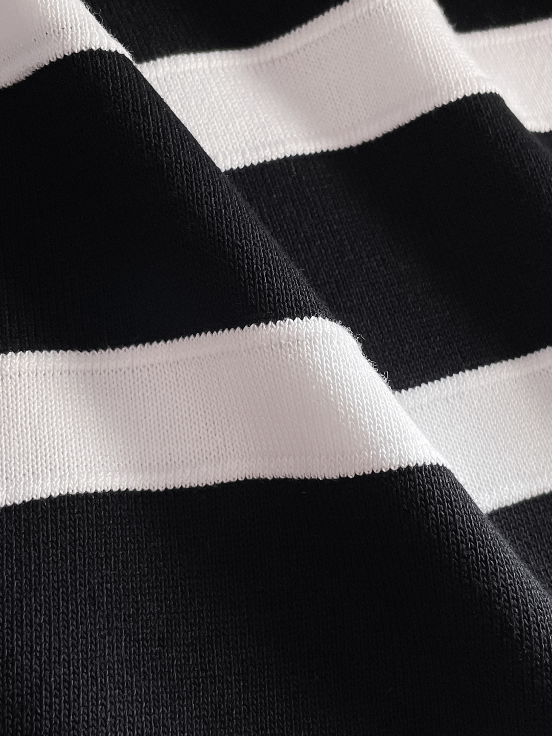 Prada Men's Striped Knit T-Shirt - Short Sleeve, Round Neck, Casual Fashion 6 cmp i1748623321118 8379 0 4