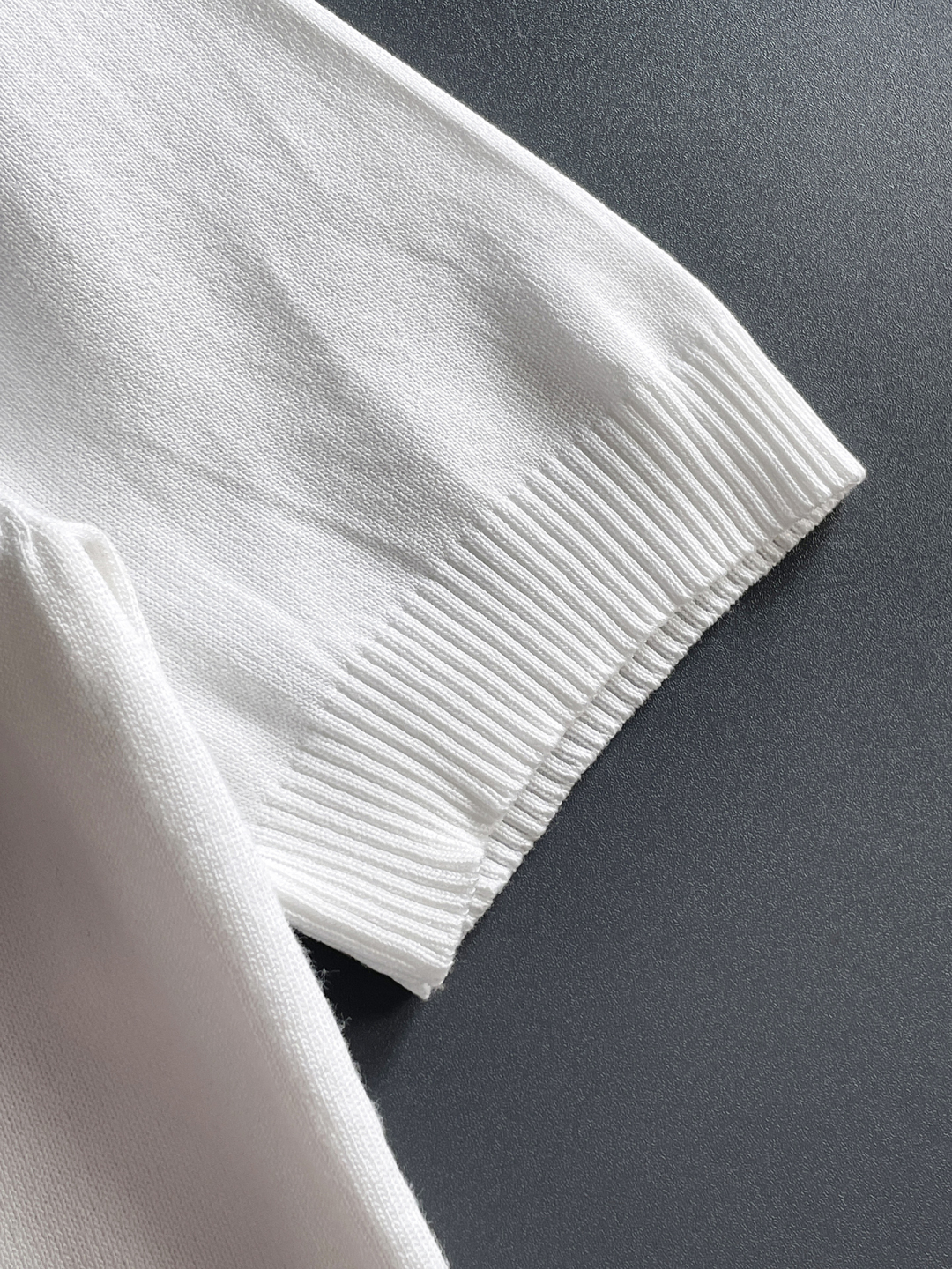 Thom Browne Men's White Short Sleeve Knitted T-Shirt with Striped Trim 8 cmp i1748623330514 4233 0 6