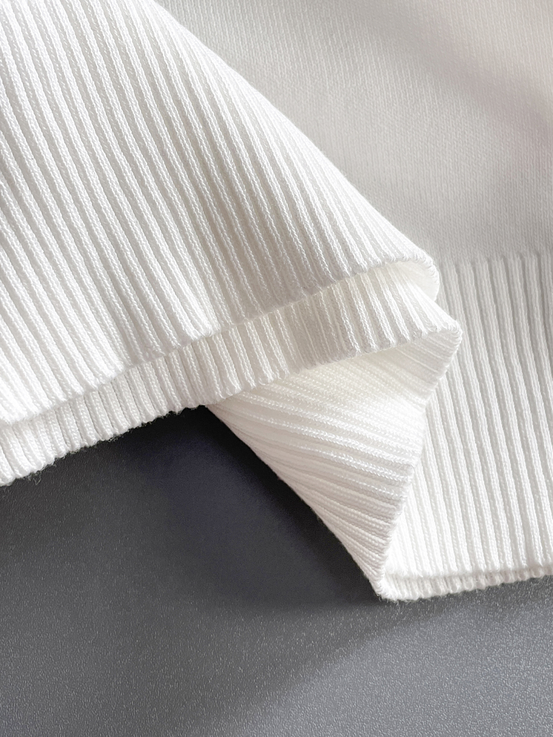 Thom Browne Men's White Short Sleeve Knitted T-Shirt with Striped Trim 9 cmp i1748623335066 4713 0 7