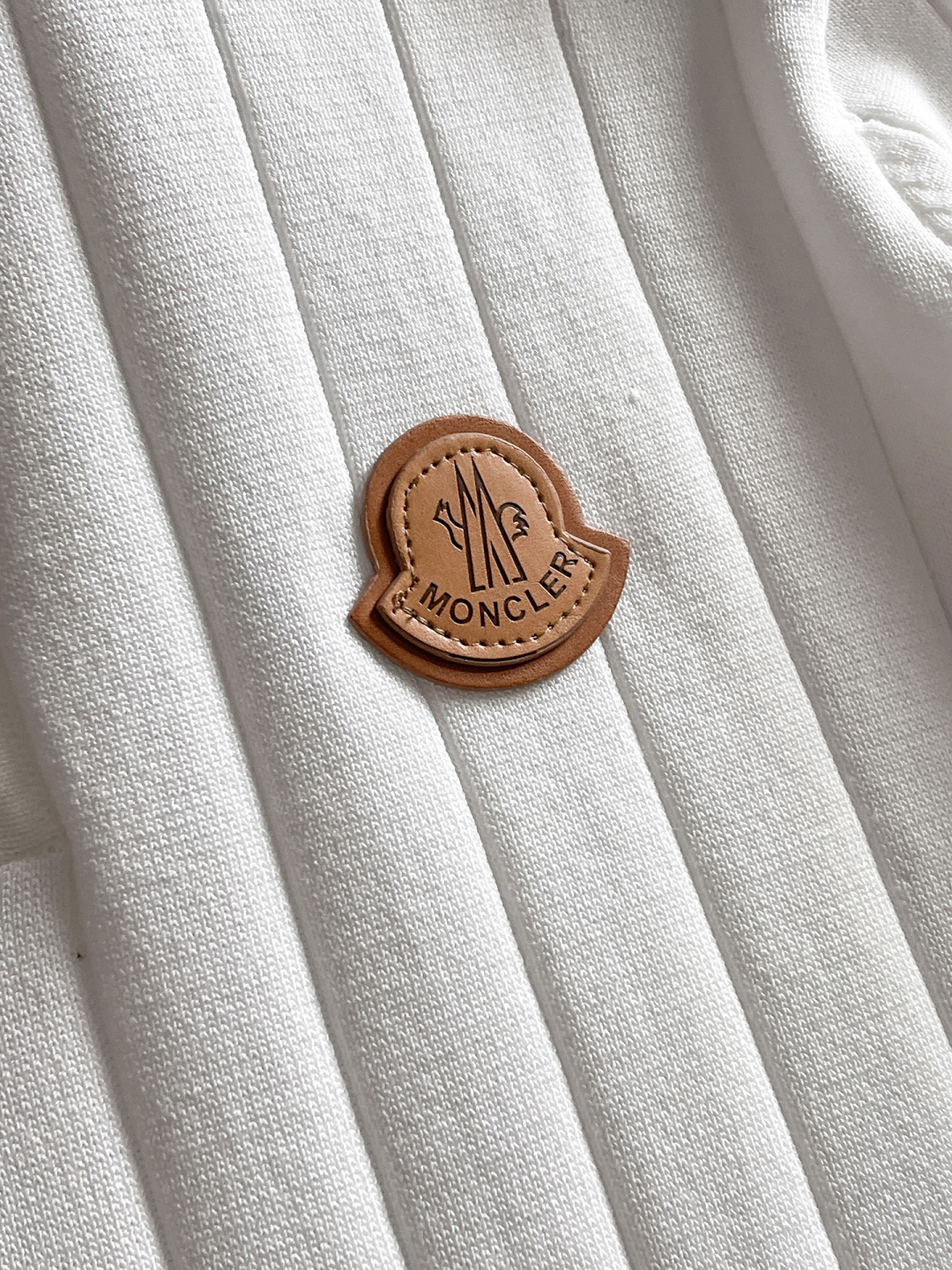 Moncler Men's Knitted Polo Shirt With Striped Sleeves - Modern Fit 4 cmp i1748623494699 8710 0 2