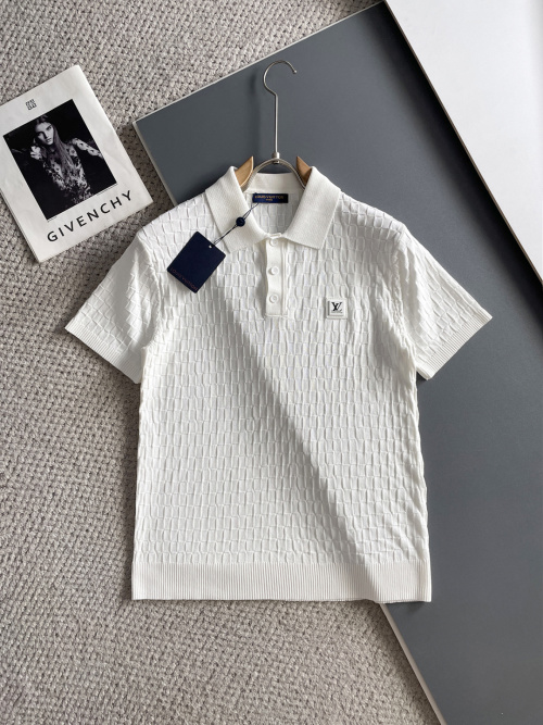 Louis Vuitton Gebreide Polo met Geborduurd Logo - Stijlvol & Comfortabel 1 Louis Vuitton Gebreide Polo met Geborduurd Logo - Stijlvol & Comfortabel