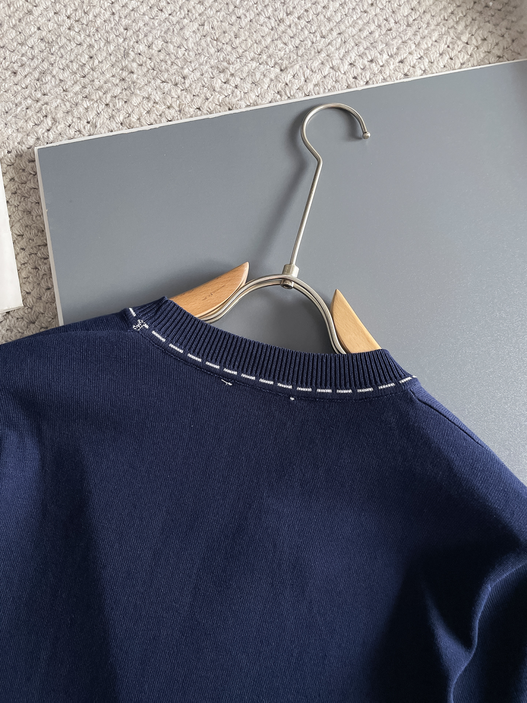 Fendi Men's Navy Blue Short Sleeve Knit T-Shirt with Logo Detail 9 cmp i1748623652410 9068 0 7