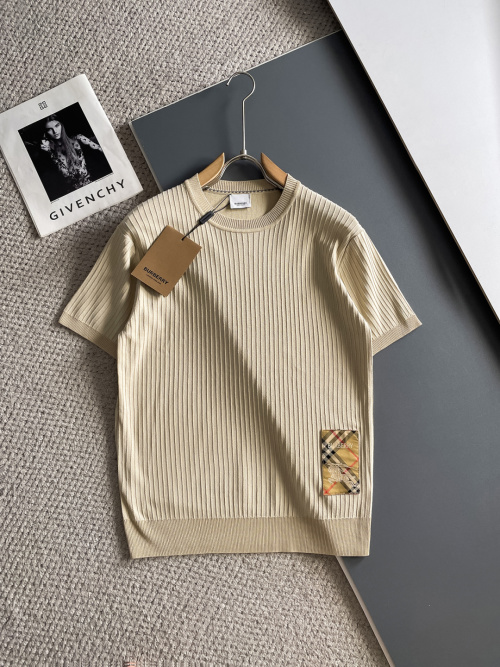 Burberry Men's Knitted Short Sleeve T-Shirt - Casual & Elegant Style