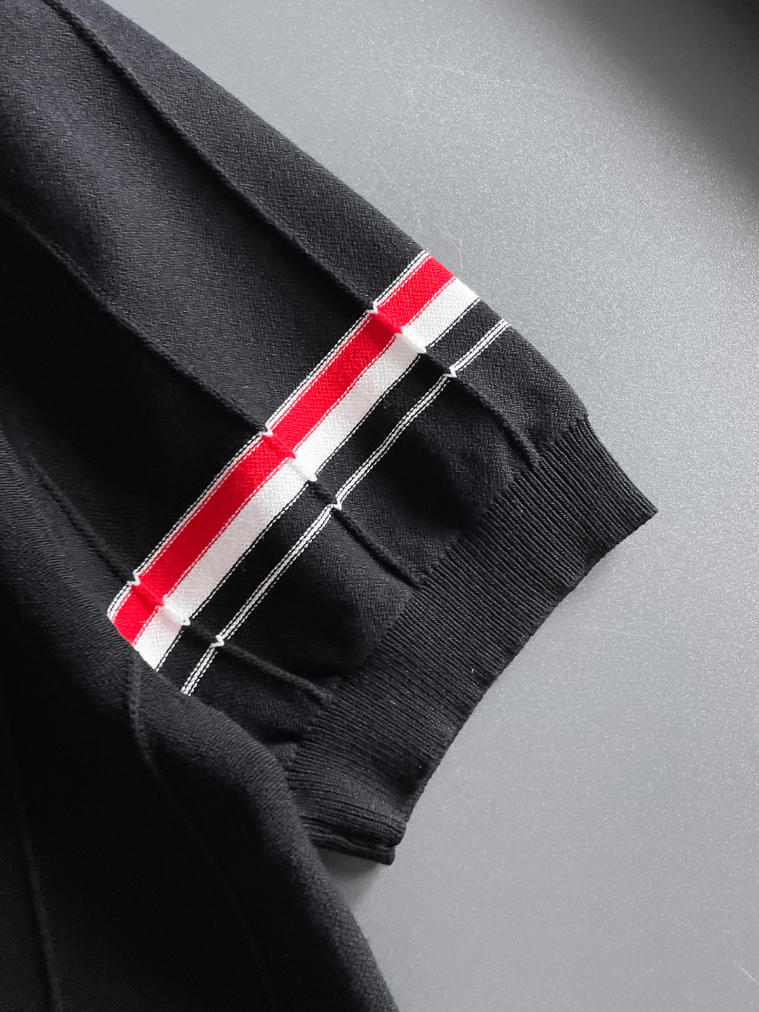 Thom Browne Black Knitted Polo Shirt With Striped Sleeves - Classic Fit 8 cmp i1748623825939 5352 0 6