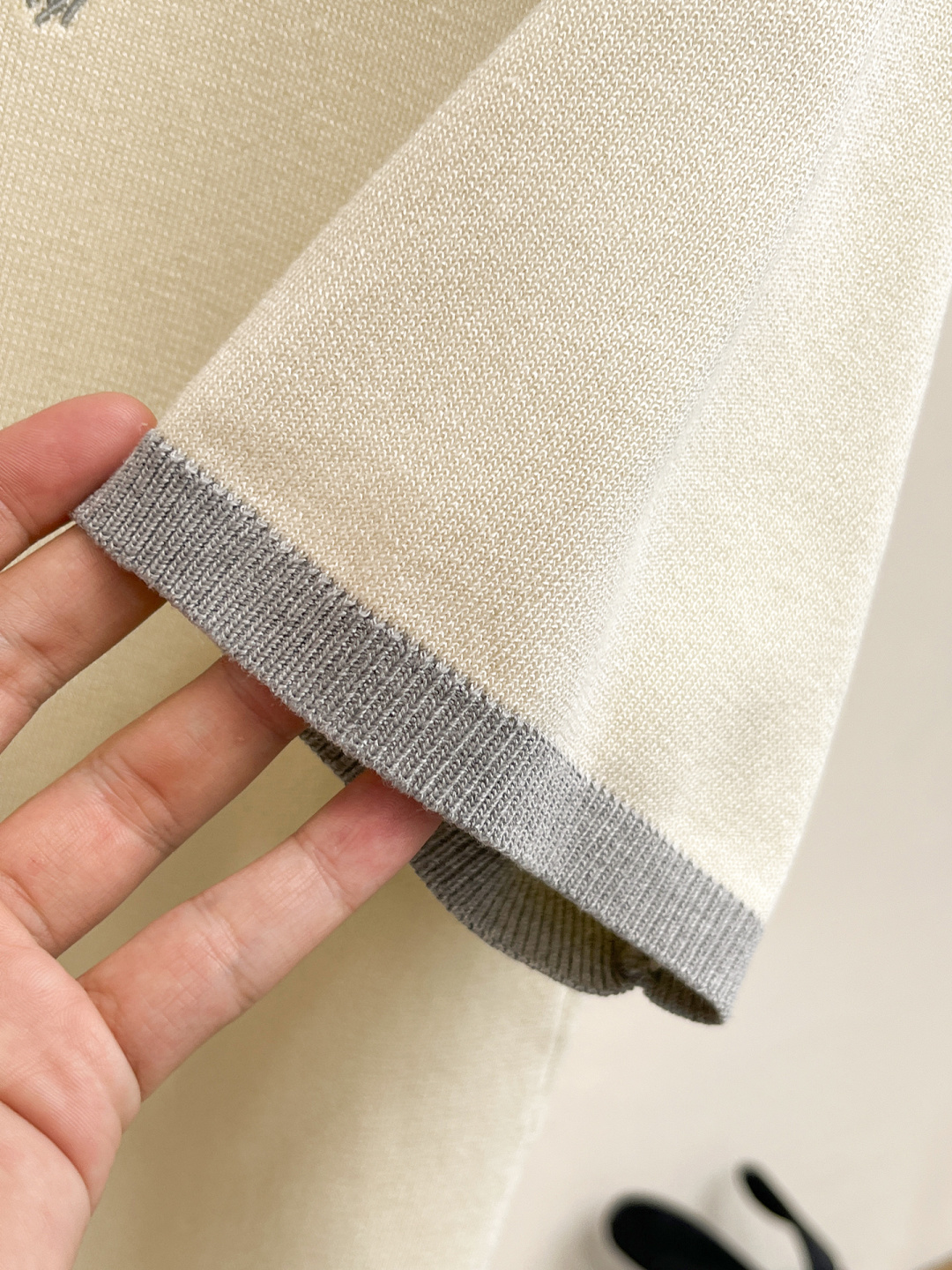 2026春夏新款男士顶级翻领针织短袖T恤，品牌最新设计元素！既不单调也不复杂,恰到好处的展现品味！客供定