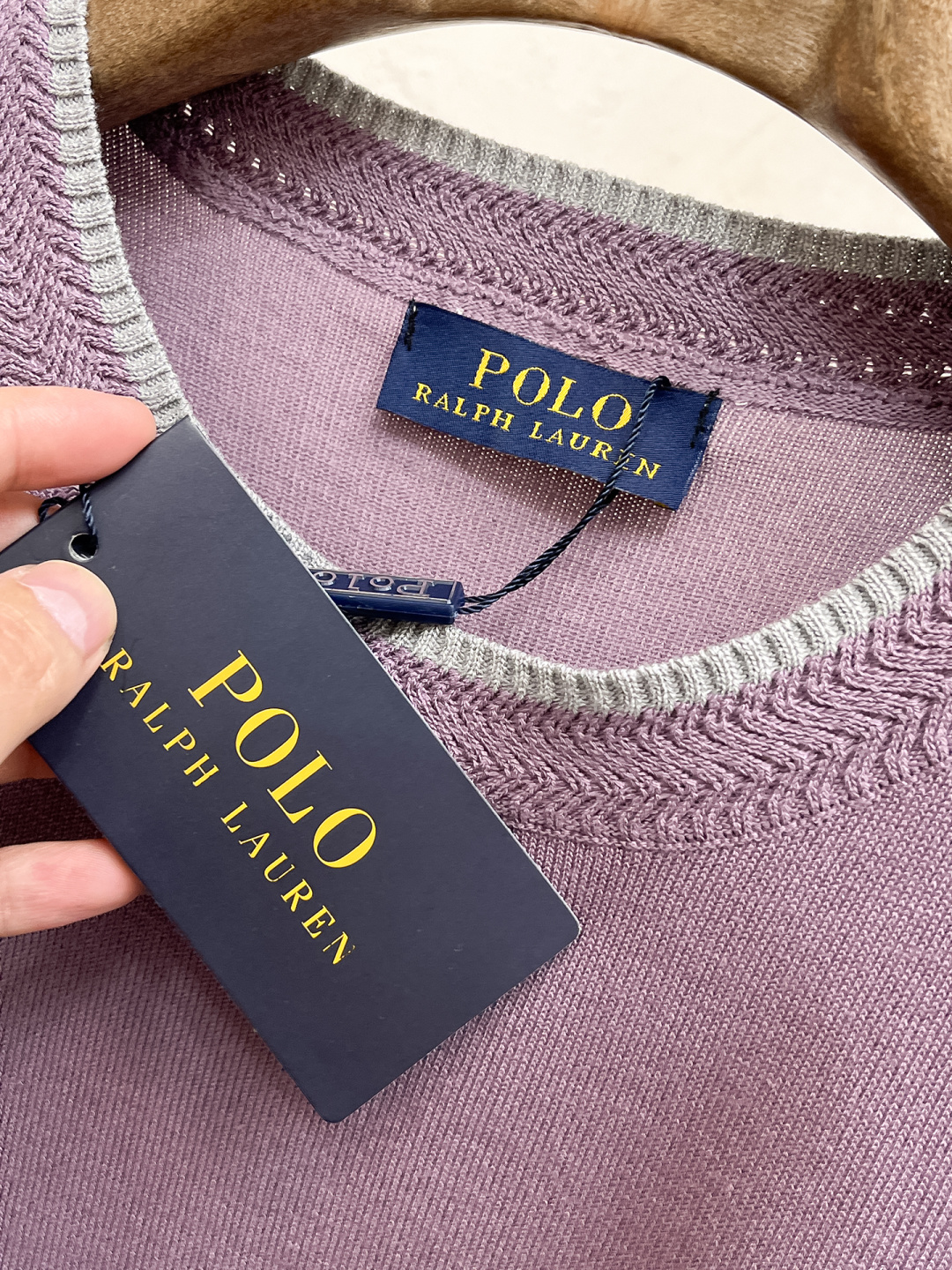 2026春夏新款男士顶级翻领针织短袖T恤，品牌最新设计元素！既不单调也不复杂,恰到好处的展现品味！客供定