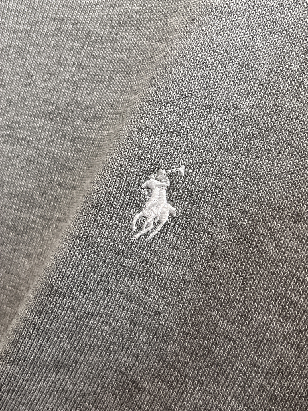 2026春夏新款男士顶级翻领针织短袖T恤，品牌最新设计元素！既不单调也不复杂,恰到好处的展现品味！客供定