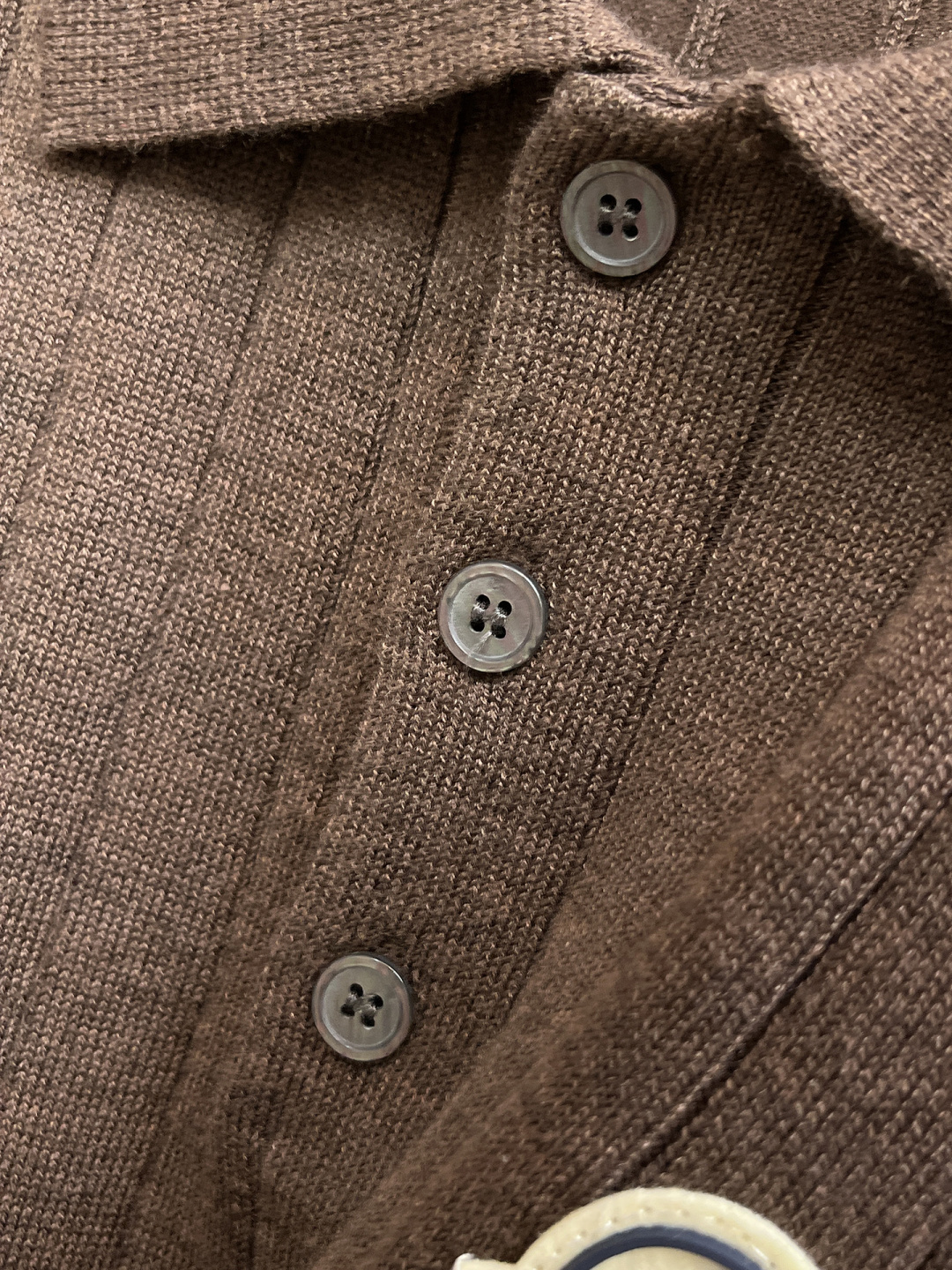 蒙口 2026春夏新款男士顶级翻领针织短袖T恤，品牌最新设计元素！既不单调也不复杂,恰到好处的展现品味！