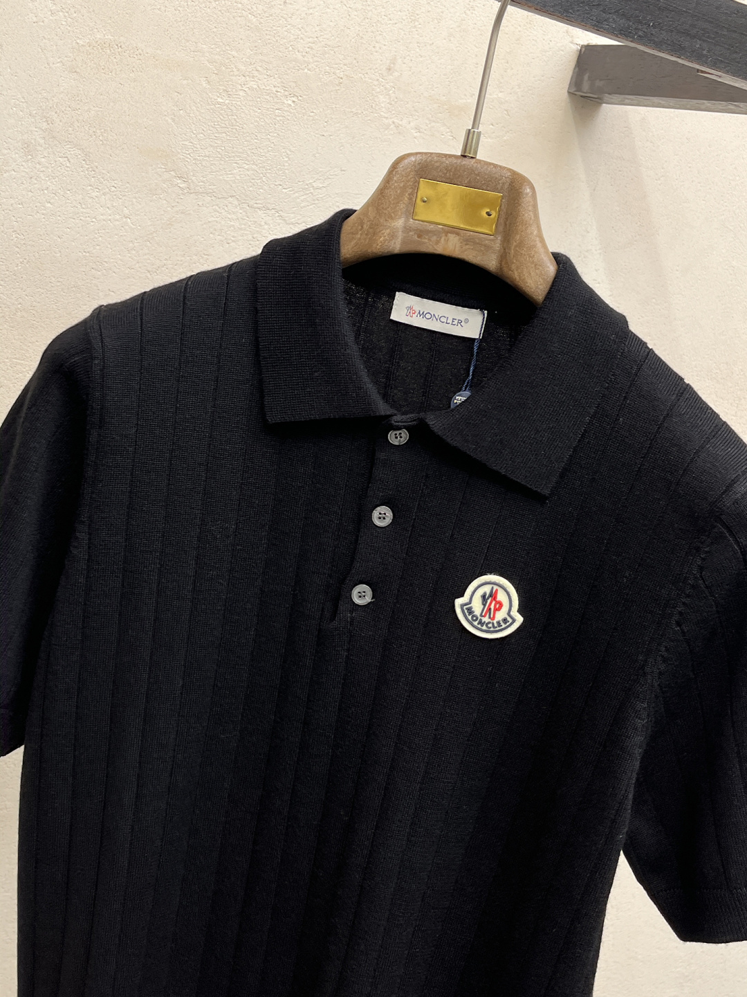 蒙口 2026春夏新款男士顶级翻领针织短袖T恤，品牌最新设计元素！既不单调也不复杂,恰到好处的展现品味！