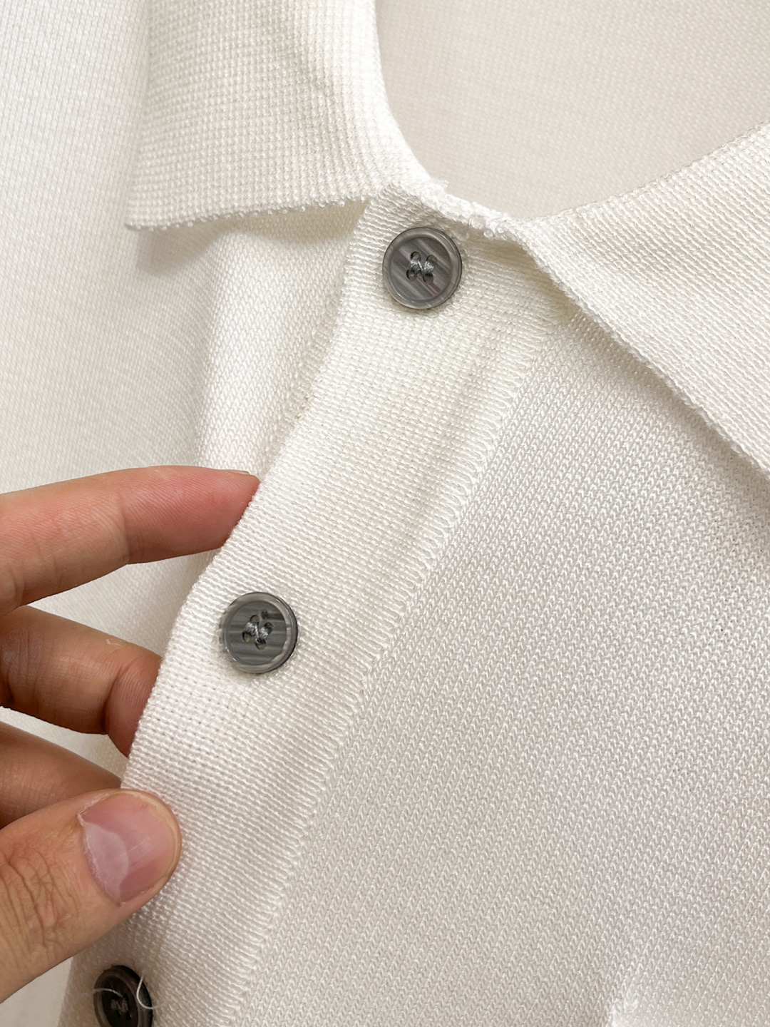 TB 2026春夏新款男士顶级翻领针织短袖T恤，品牌最新设计元素！既不单调也不复杂,恰到好处的展现品味！