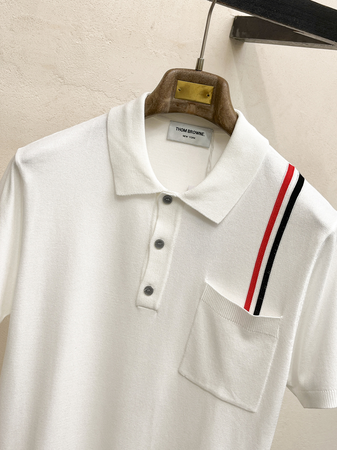 TB 2026春夏新款男士顶级翻领针织短袖T恤，品牌最新设计元素！既不单调也不复杂,恰到好处的展现品味！