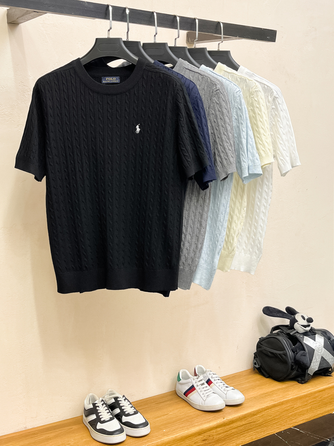 2026春夏新款男士顶级圆领针织短袖T恤，品牌最新设计元素！既不单调也不复杂,恰到好处的展现品味！客供定