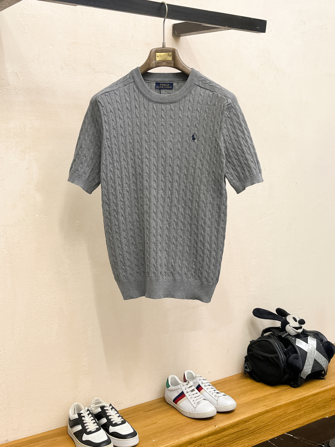 2026春夏新款男士顶级翻领针织短袖T恤，品牌最新设计元素！既不单调也不复杂,恰到好处的展现品味！客供定