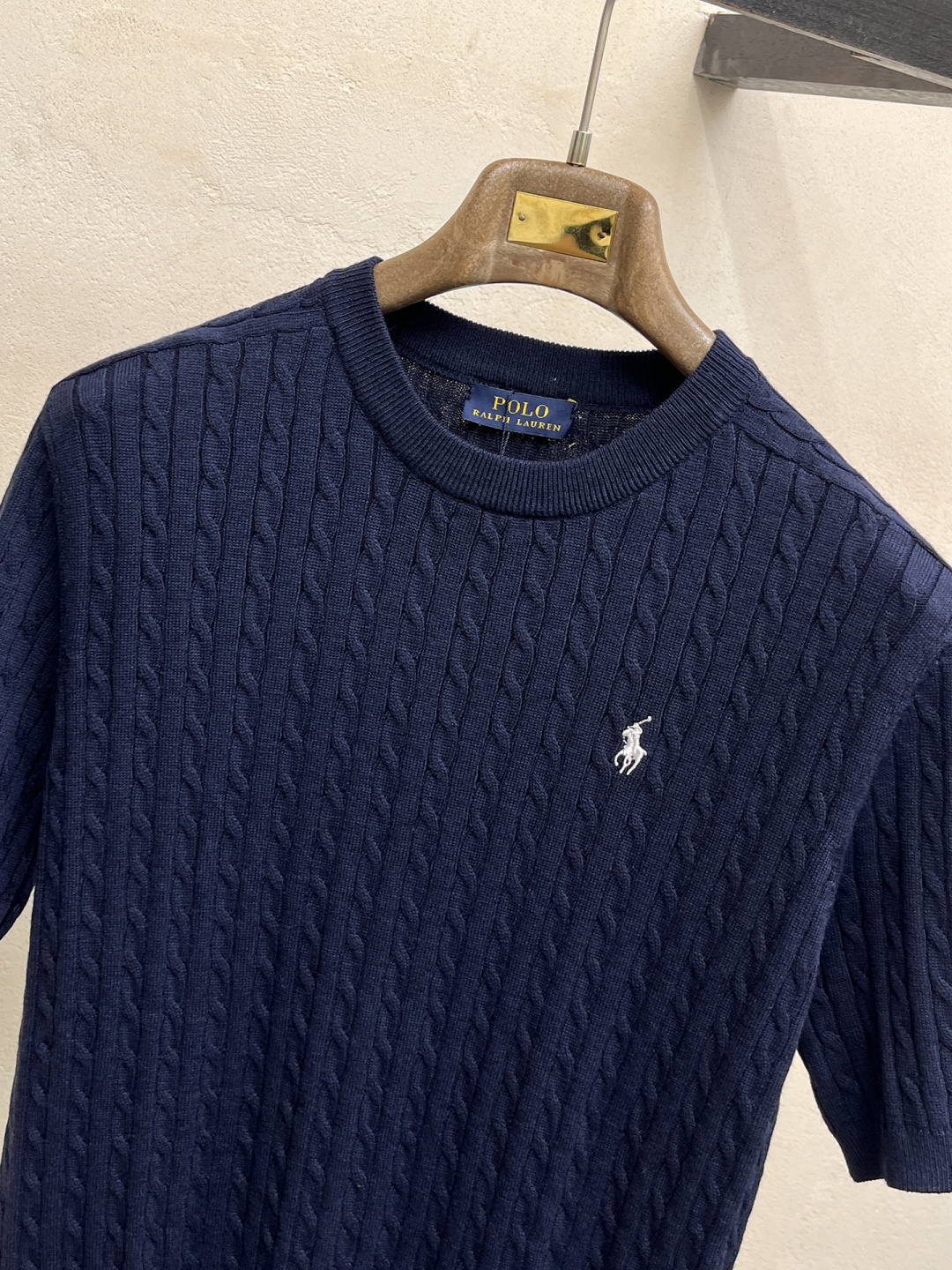 2026春夏新款男士顶级翻领针织短袖T恤，品牌最新设计元素！既不单调也不复杂,恰到好处的展现品味！客供定