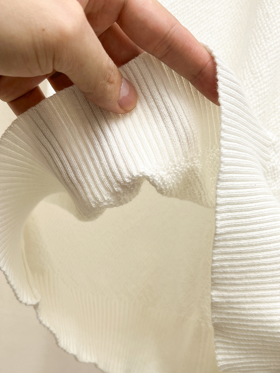 2026春夏新款男士顶级翻领针织短袖T恤，品牌最新设计元素！既不单调也不复杂,恰到好处的展现品味！客供定