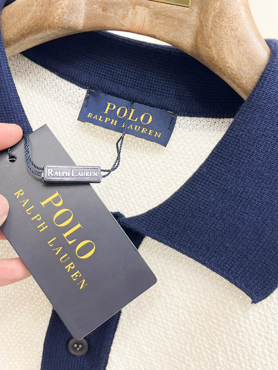 2026春夏新款男士顶级翻领针织短袖T恤，品牌最新设计元素！既不单调也不复杂,恰到好处的展现品味！客供定