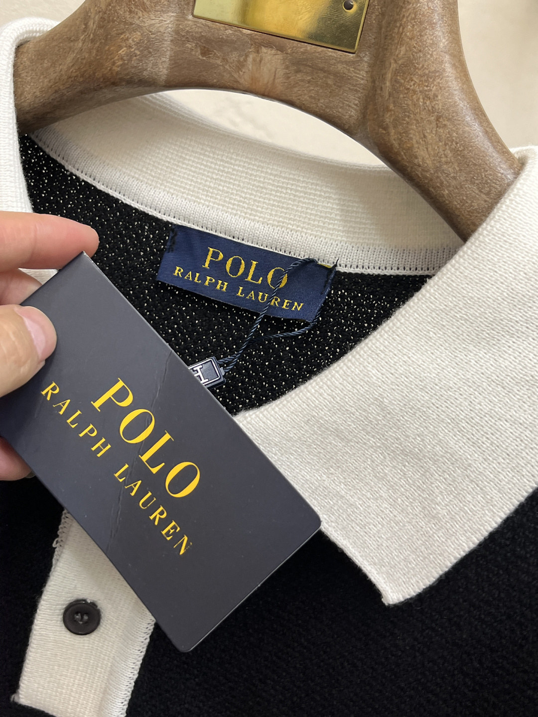 2026春夏新款男士顶级翻领针织短袖T恤，品牌最新设计元素！既不单调也不复杂,恰到好处的展现品味！客供定