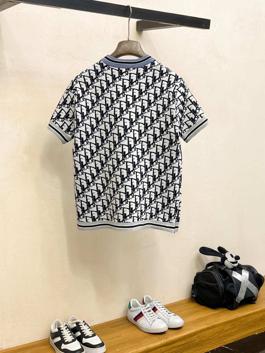 2026春夏新款男士顶级圆领针织短袖T恤，品牌最新设计元素！既不单调也不复杂,恰到好处的展现品味！客供定