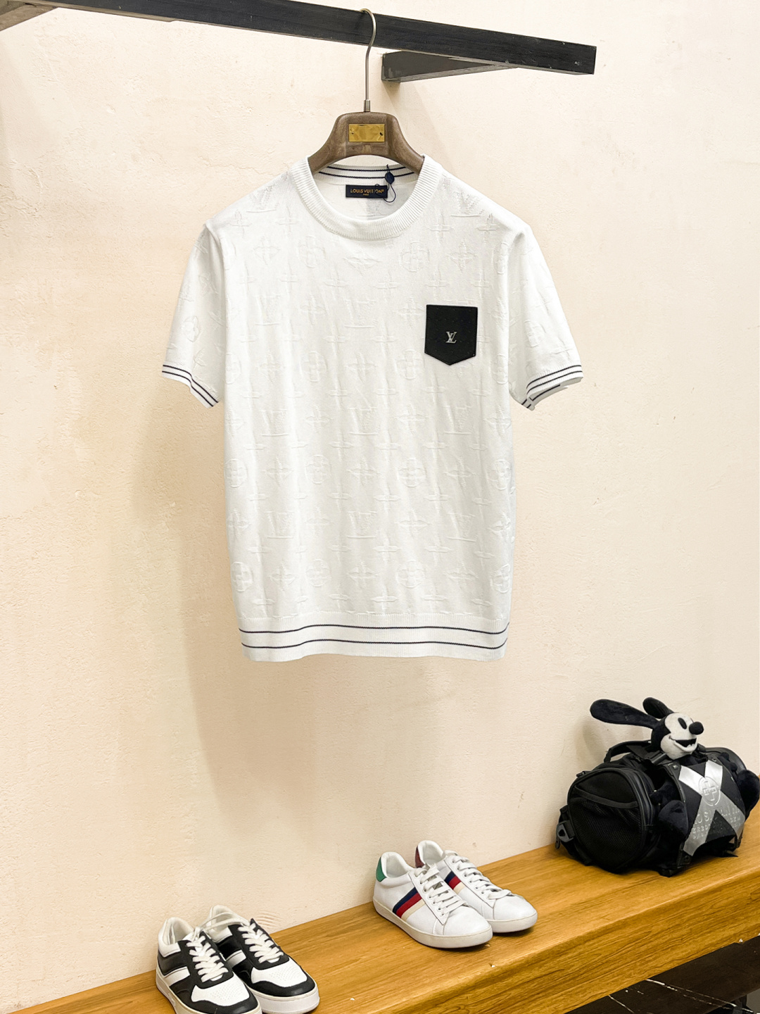 2026春夏新款男士顶级圆领针织短袖T恤，品牌最新设计元素！既不单调也不复杂,恰到好处的展现品味！客供定