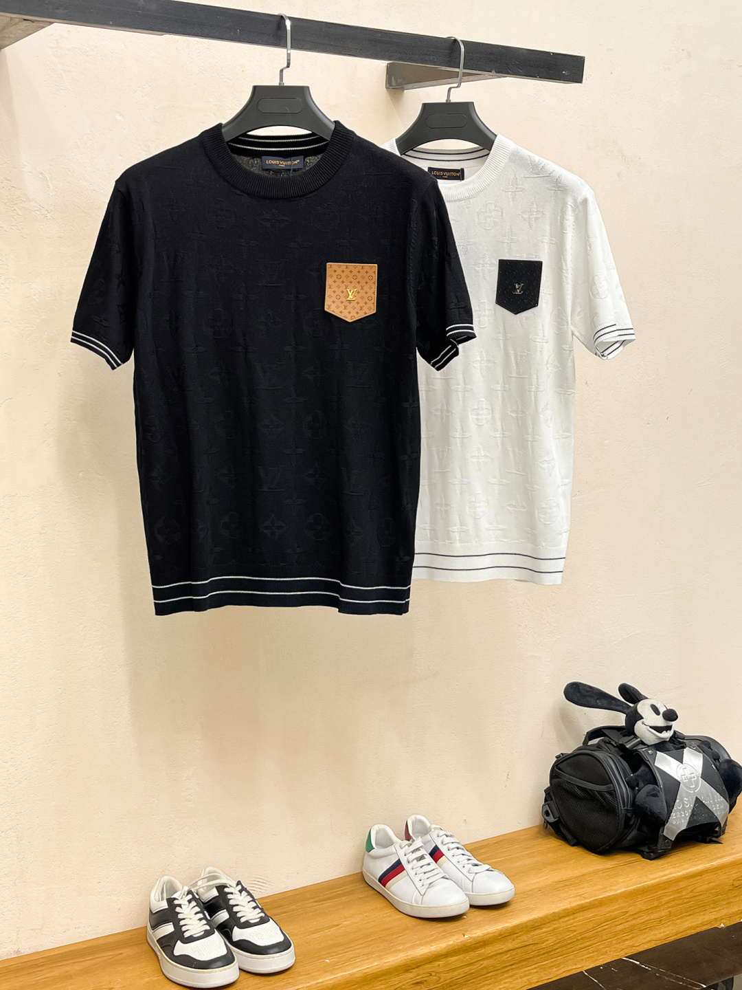 2026春夏新款男士顶级圆领针织短袖T恤，品牌最新设计元素！既不单调也不复杂,恰到好处的展现品味！客供定