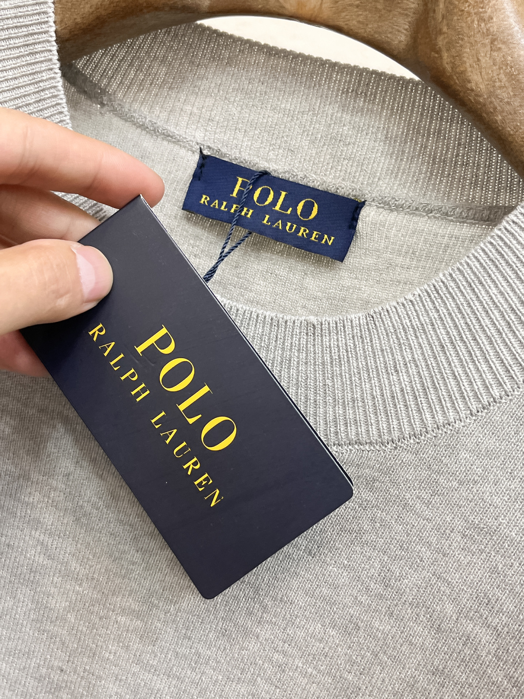 2026春夏新款男士顶级翻领针织短袖T恤，品牌最新设计元素！既不单调也不复杂,恰到好处的展现品味！客供定