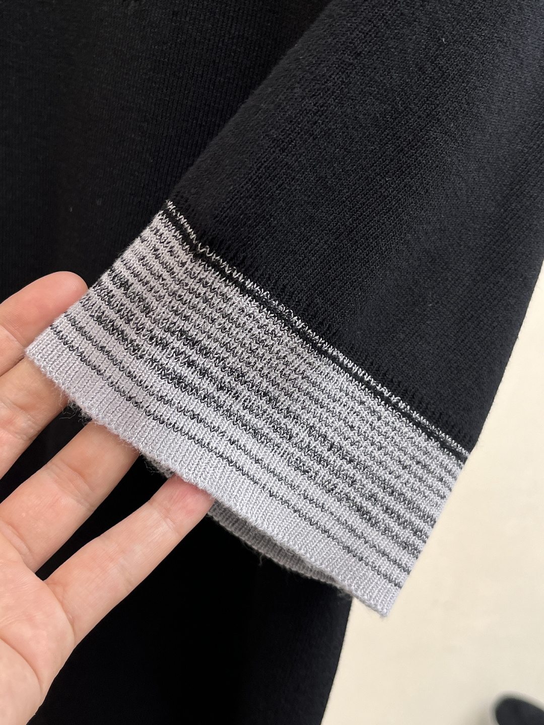 2026春夏新款男士顶级翻领针织短袖T恤，品牌最新设计元素！既不单调也不复杂,恰到好处的展现品味！客供定