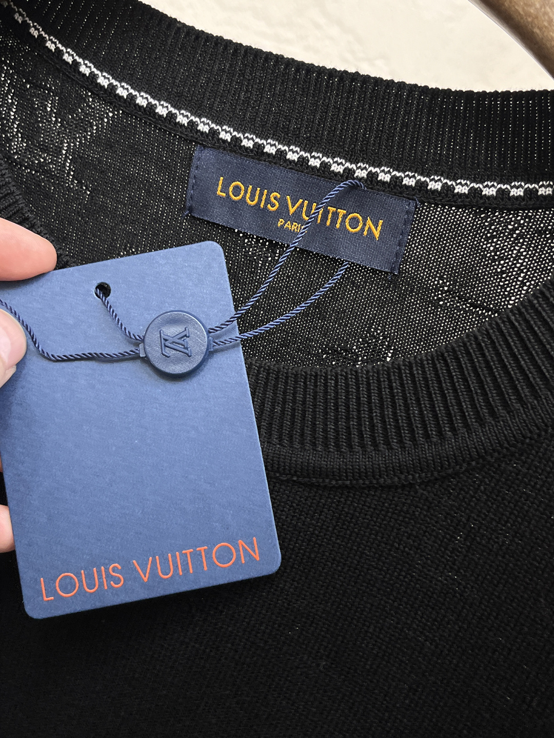 2026春夏新款男士顶级翻领针织短袖T恤，品牌最新设计元素！既不单调也不复杂,恰到好处的展现品味！客供定