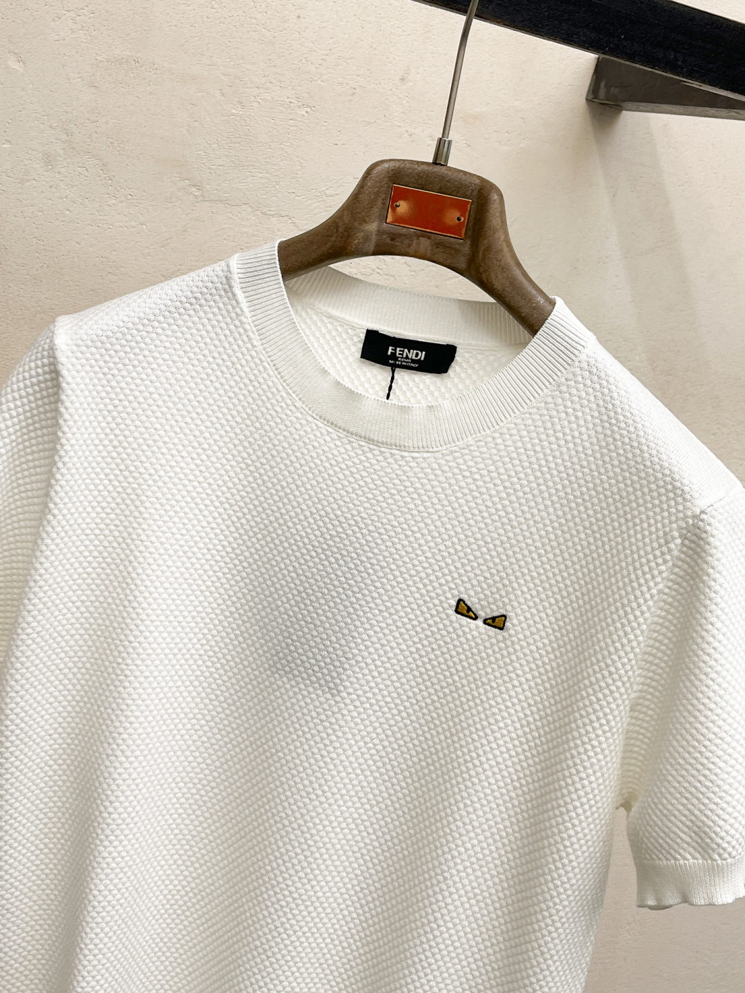 2026春夏新款男士顶级圆领针织短袖T恤，品牌最新设计元素！既不单调也不复杂,恰到好处的展现品味！客供定