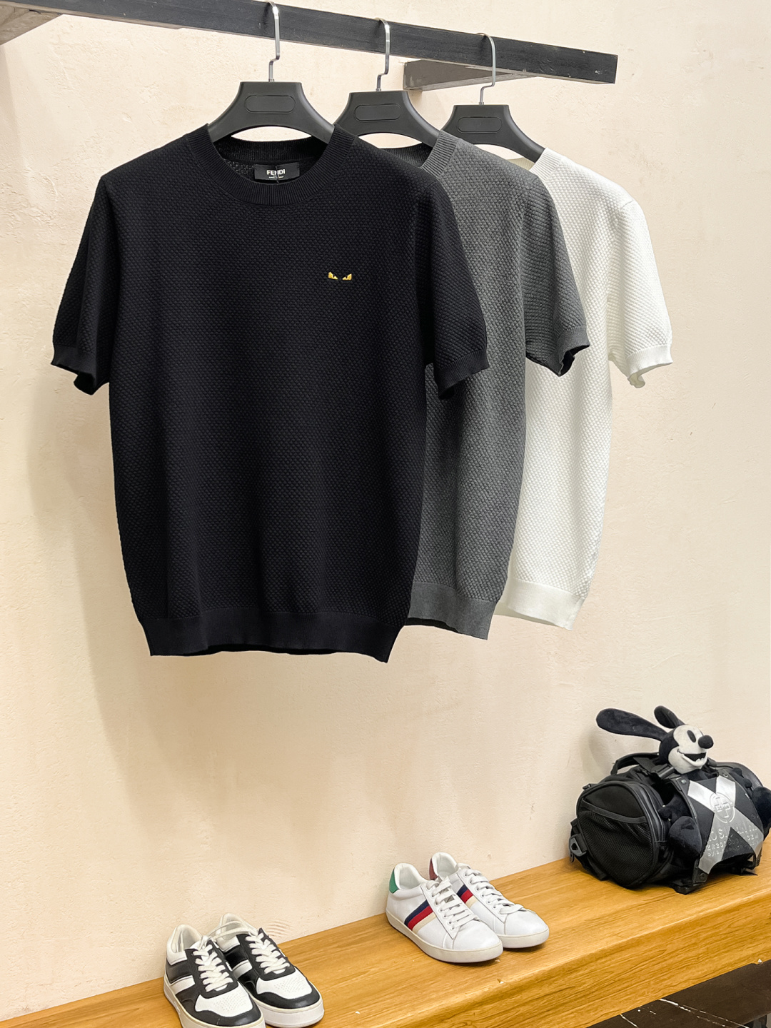 2026春夏新款男士顶级圆领针织短袖T恤，品牌最新设计元素！既不单调也不复杂,恰到好处的展现品味！客供定