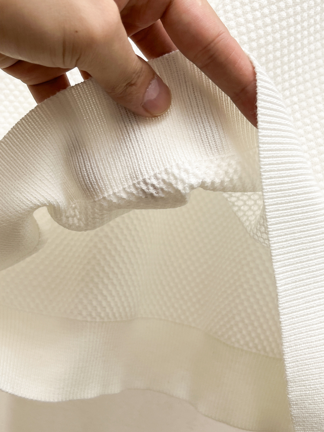 2026春夏新款男士顶级圆领针织短袖T恤，品牌最新设计元素！既不单调也不复杂,恰到好处的展现品味！客供定