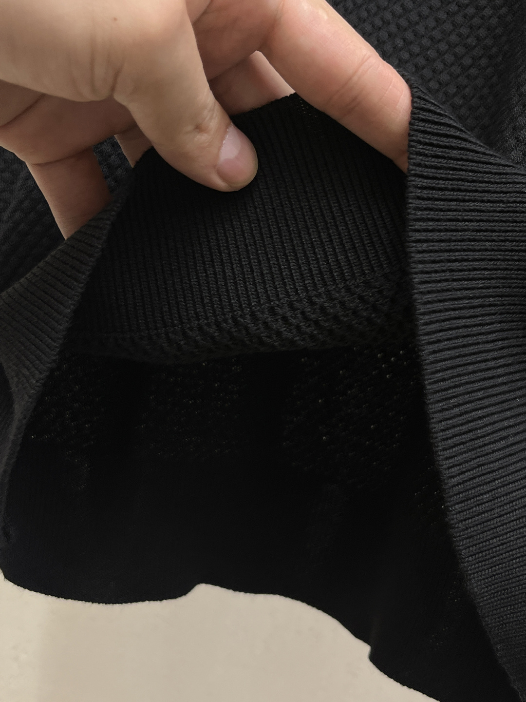 2026春夏新款男士顶级圆领针织短袖T恤，品牌最新设计元素！既不单调也不复杂,恰到好处的展现品味！客供定