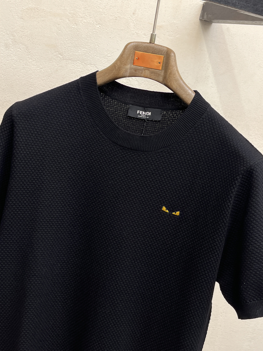 2026春夏新款男士顶级圆领针织短袖T恤，品牌最新设计元素！既不单调也不复杂,恰到好处的展现品味！客供定