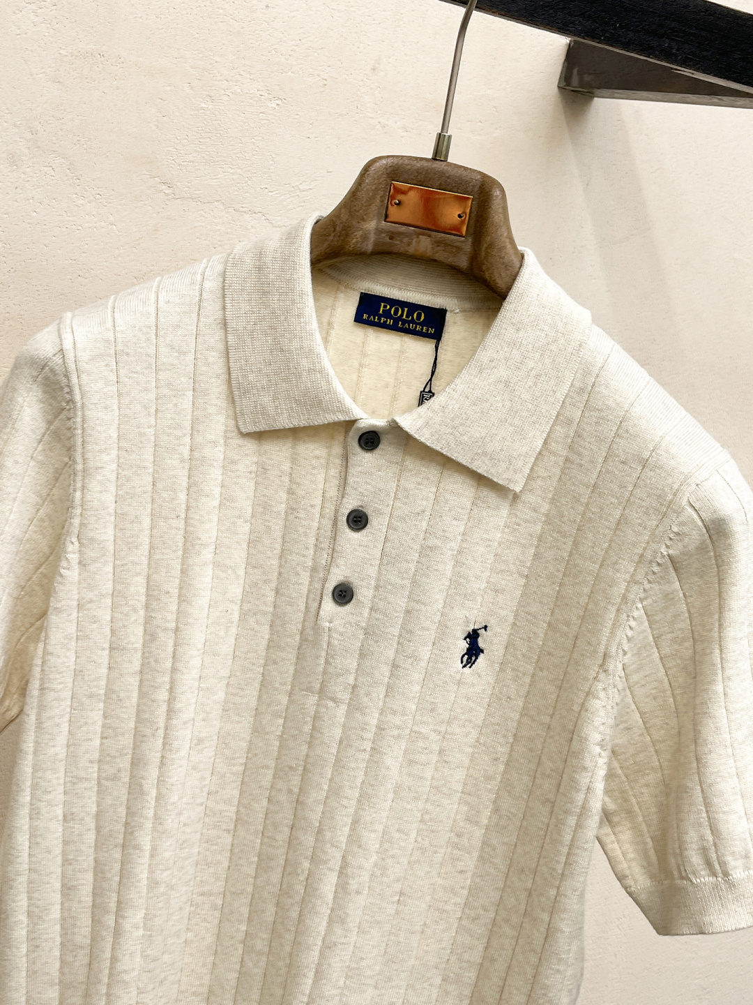 2026新款男士顶级翻领针织短袖T恤，品牌最新设计元素！既不单调也不复杂,恰到好处的展现品味！客供定制伊