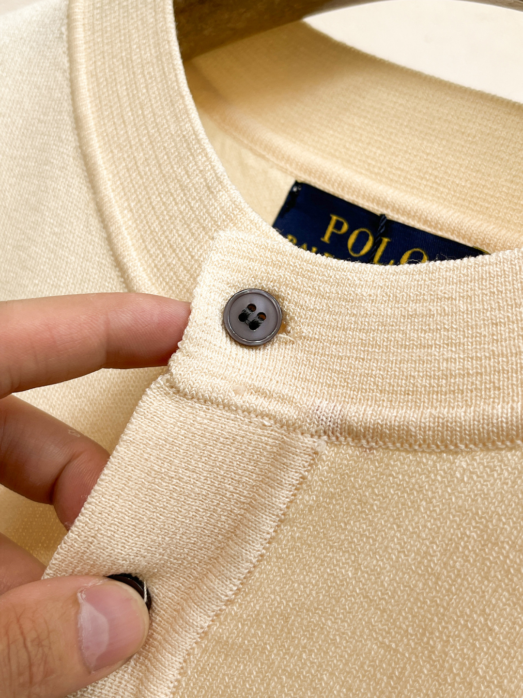 2026春夏新款男士顶级翻领针织短袖T恤，品牌最新设计元素！既不单调也不复杂,恰到好处的展现品味！客供定