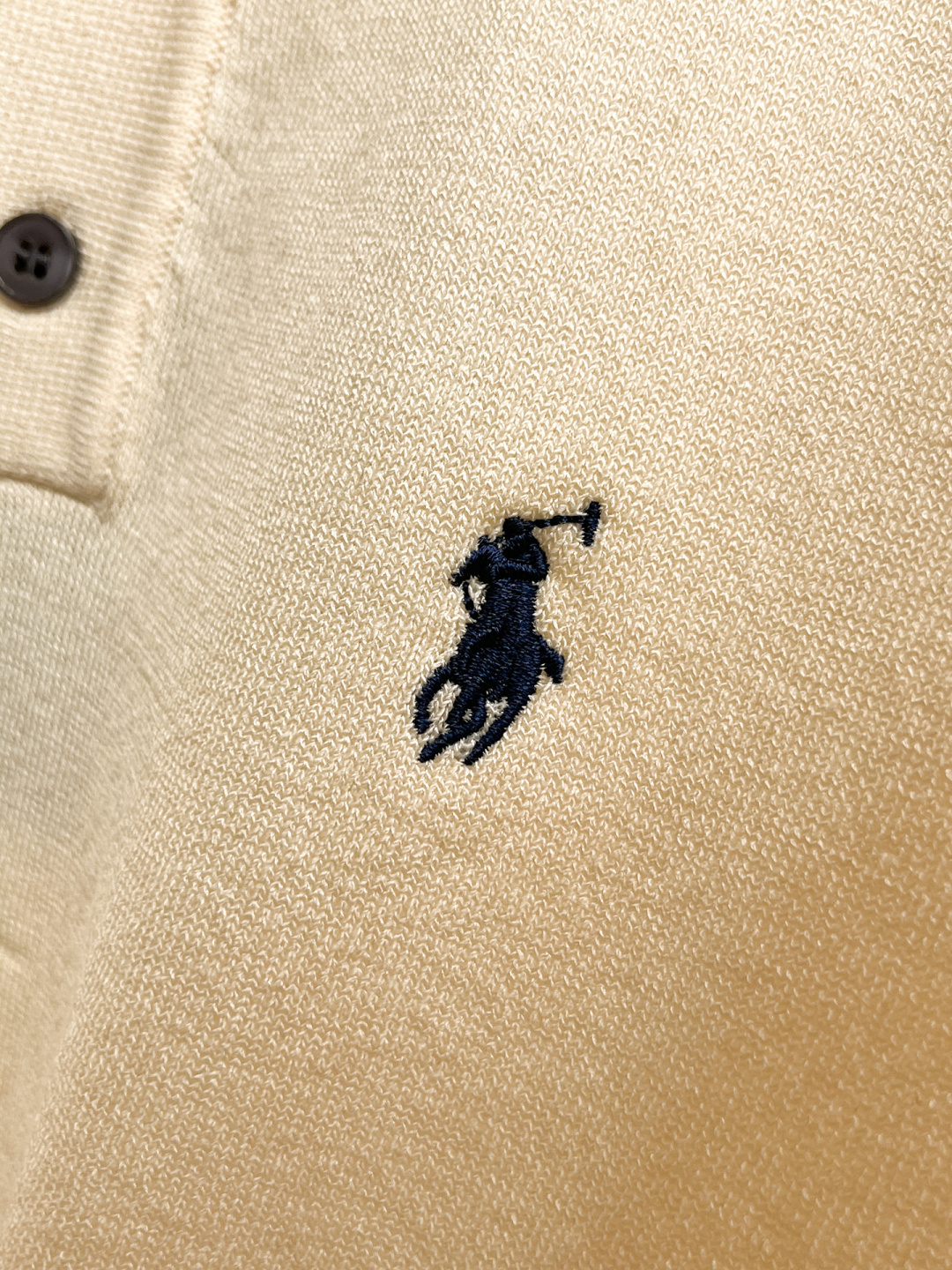 2026春夏新款男士顶级翻领针织短袖T恤，品牌最新设计元素！既不单调也不复杂,恰到好处的展现品味！客供定