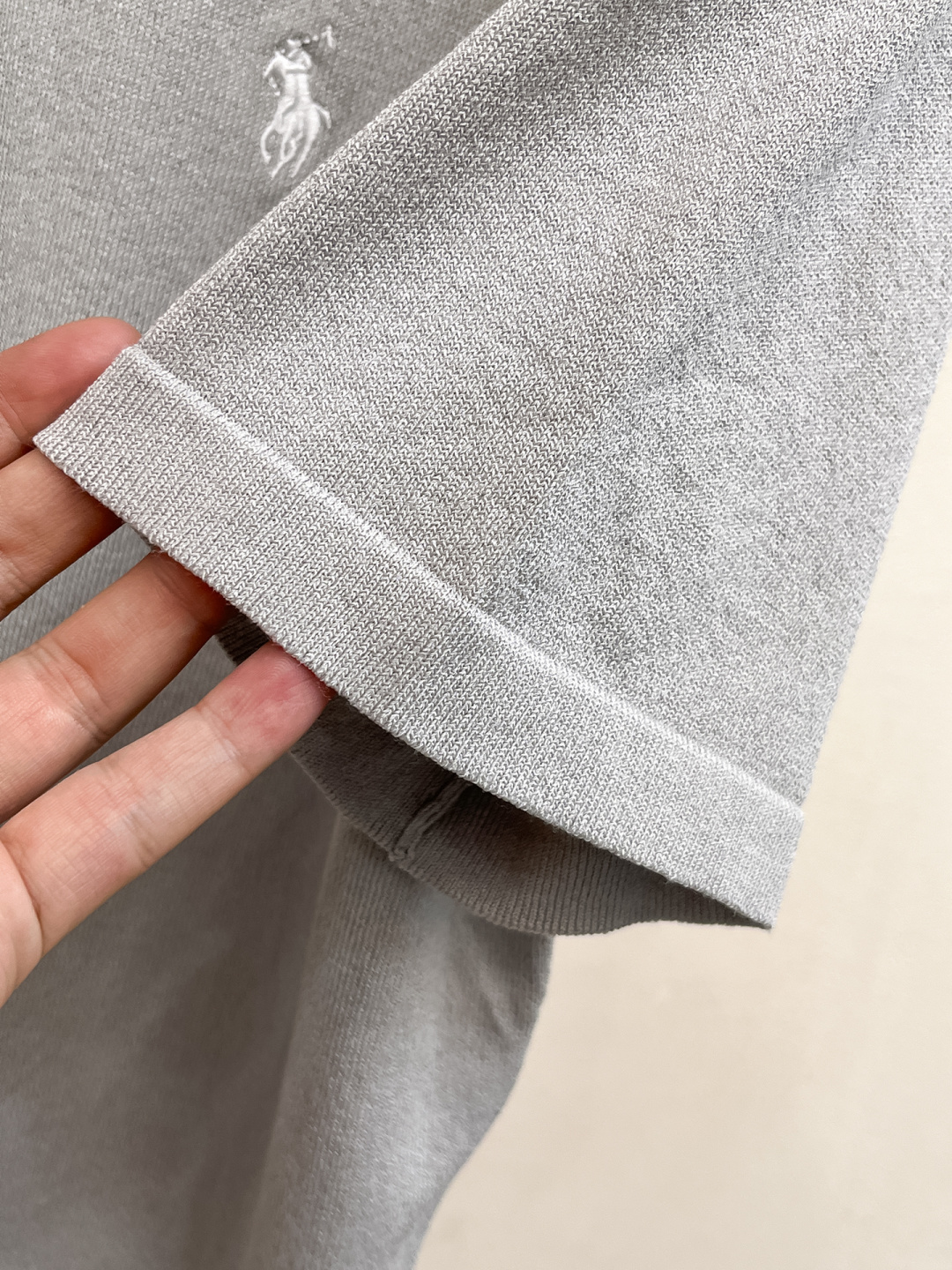 2026春夏新款男士顶级翻领针织短袖T恤，品牌最新设计元素！既不单调也不复杂,恰到好处的展现品味！客供定