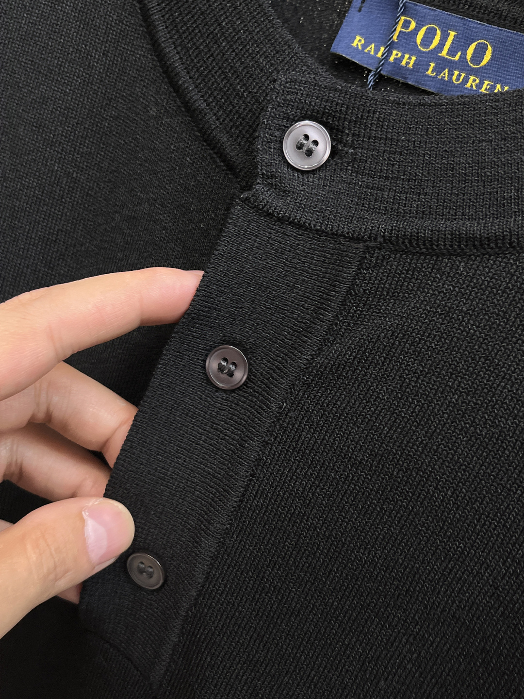 2026春夏新款男士顶级翻领针织短袖T恤，品牌最新设计元素！既不单调也不复杂,恰到好处的展现品味！客供定