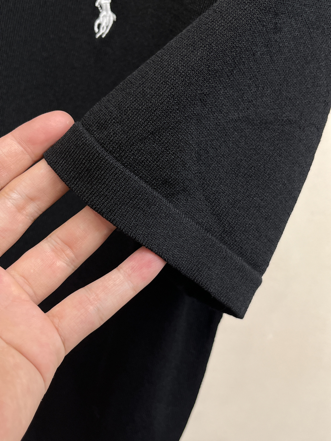 2026春夏新款男士顶级翻领针织短袖T恤，品牌最新设计元素！既不单调也不复杂,恰到好处的展现品味！客供定