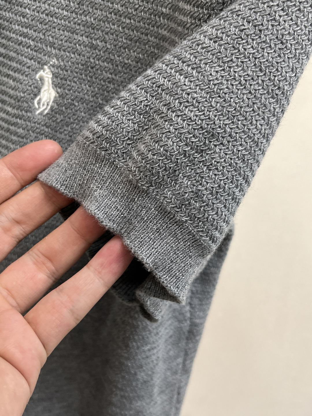 2026春夏新款男士顶级翻领针织短袖T恤，品牌最新设计元素！既不单调也不复杂,恰到好处的展现品味！客供定