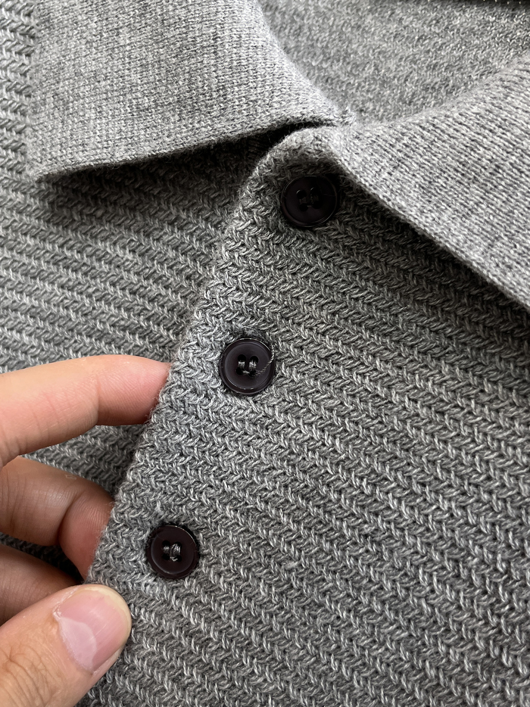 2026春夏新款男士顶级翻领针织短袖T恤，品牌最新设计元素！既不单调也不复杂,恰到好处的展现品味！客供定