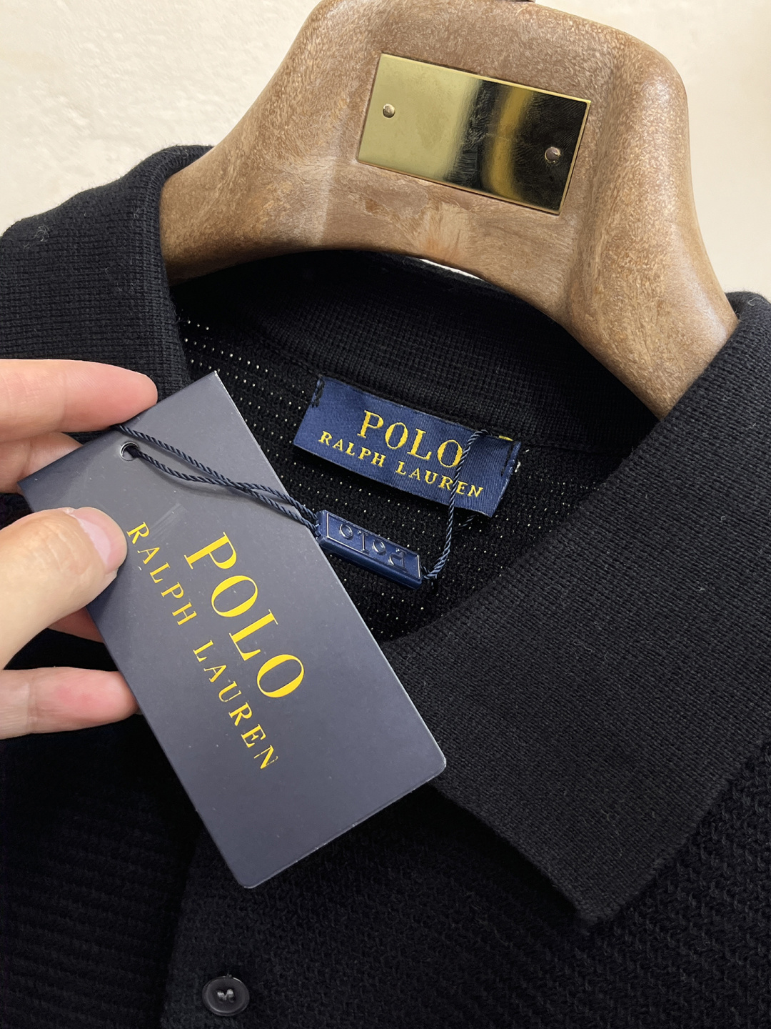 2026春夏新款男士顶级翻领针织短袖T恤，品牌最新设计元素！既不单调也不复杂,恰到好处的展现品味！客供定